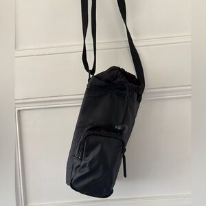 OYSHO Crossbody Water Bottle Carrier